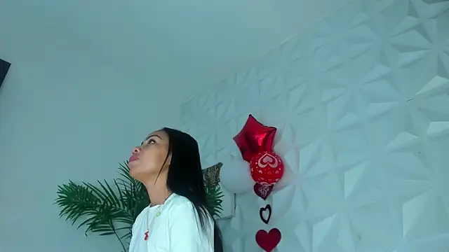 Snapshot of Hellen_Sky chatting on 16, 2, 2026 Hellen Sky online show from 16, 2, 2026