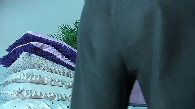 Hellen Sky online show from 10, 10, 2025