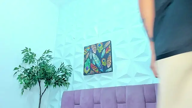 Hellen Sky online show from 13, 3, 2025