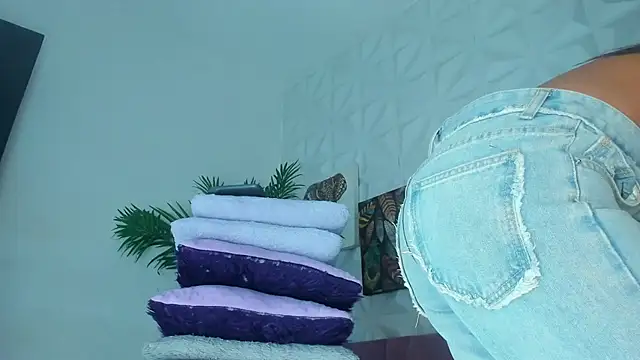 Hellen Sky online show from 10, 1, 2026