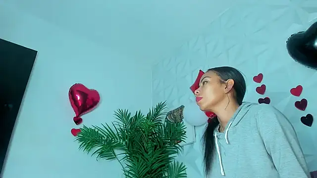 Snapshot of Hellen_Sky chatting on 21, 2, 2026 Hellen Sky online show from 21, 2, 2026