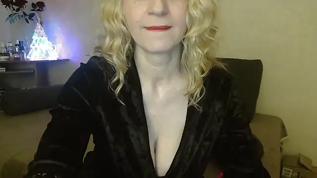 Natasha Nannette online show from 3, 2, 2026