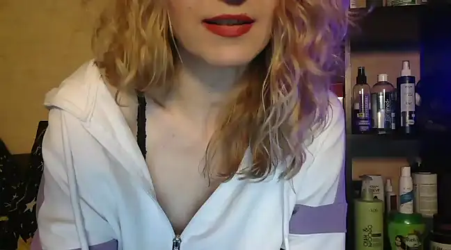 Natasha Nannette online show from 19, 2, 2025