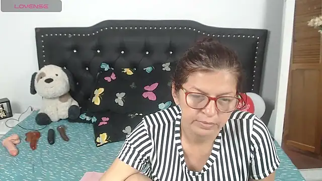 jellyfishhot online show from 1, 3, 2025