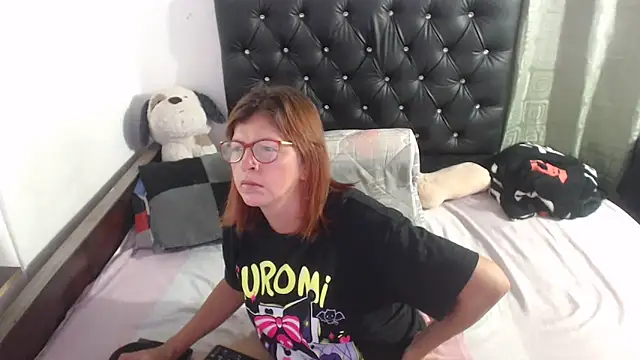 jellyfishhot online show from 14, 9, 2025