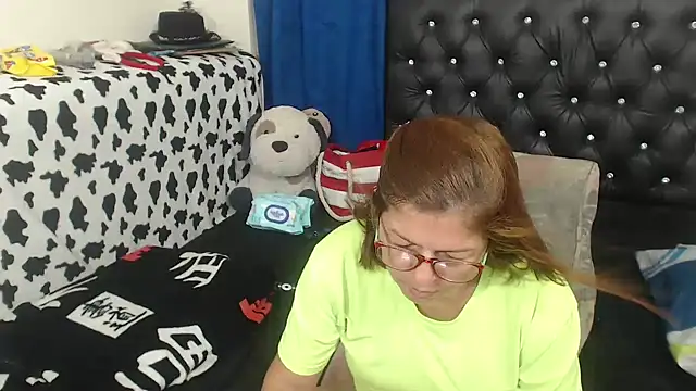 Snapshot of jellyfishhot chatting on 3, 3, 2026 jellyfishhot online show from 3, 3, 2026