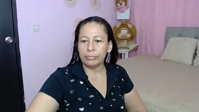 mature martina online show from 6, 10, 2025