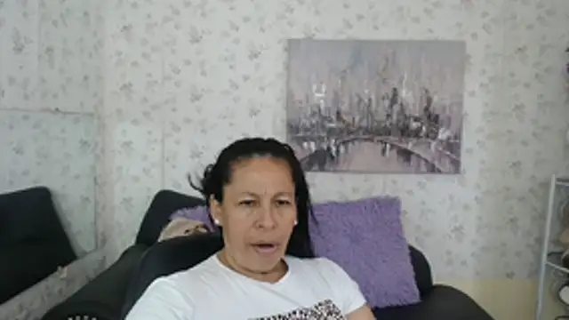 Snapshot of mature_martina chatting on 27, 6, 2026 mature martina online show from 27, 6, 2026