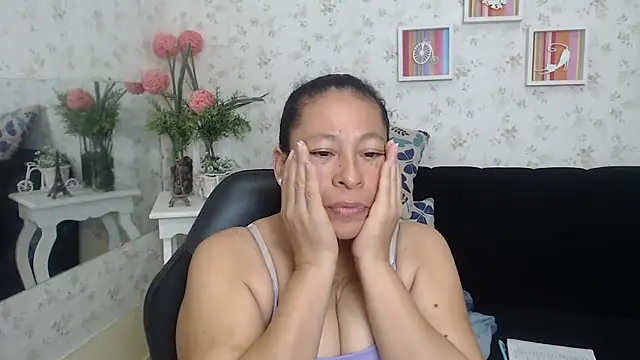 mature martina online show from 18, 3, 2025