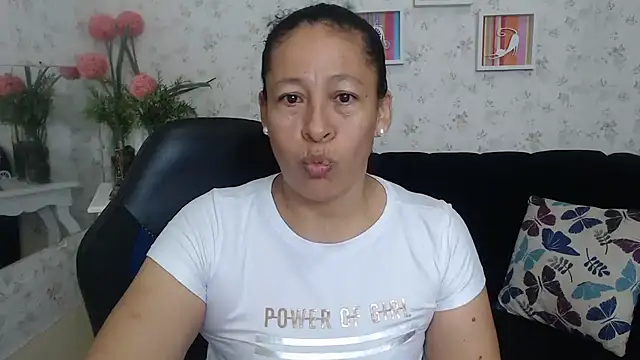 mature martina online show from 20, 3, 2025