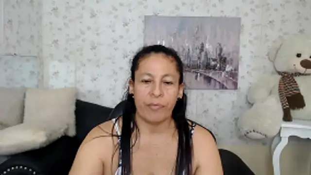mature martina online show from 31, 5, 2026