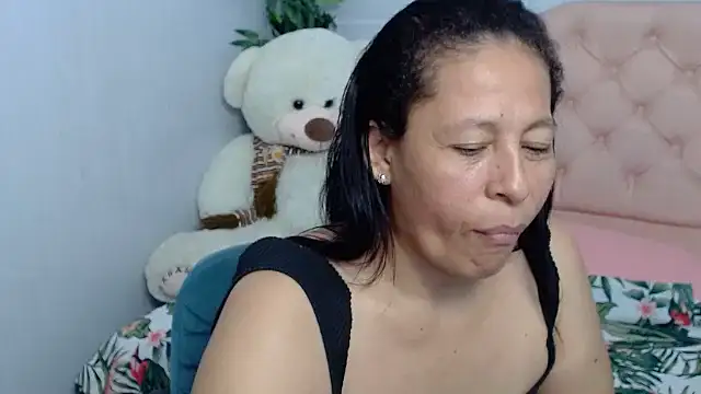 mature martina online show from 26, 9, 2025