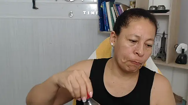 Snapshot of mature_martina chatting on 2, 7, 2026 mature martina online show from 2, 7, 2026