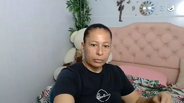 mature martina online show from 24, 9, 2025