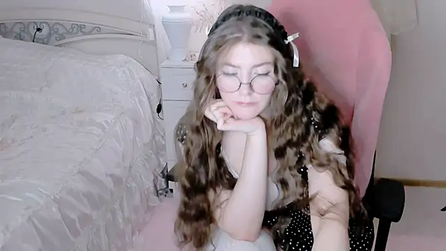 RuthMorse online show from 9, 3, 2026