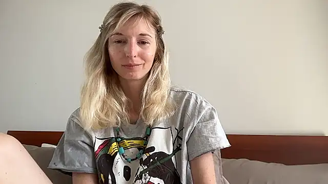 ivankai  online show from 20, 2, 2026