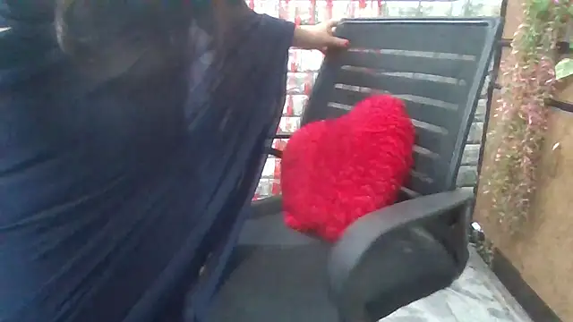 Sexy iknoor online show from 13, 3, 2025