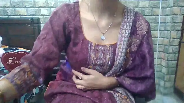 Sexy iknoor online show from 13, 11, 2025