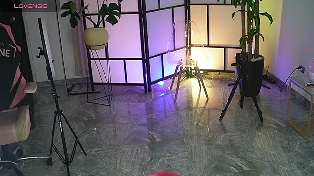 isa red hair online show from 8, 3, 2026