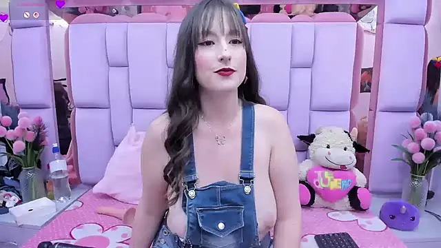 Snapshot of Belly_Rosse chatting on 23, 6, 2026 Belly Rosse online show from 23, 6, 2026