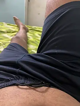 Snapshot of yourheroforfun chatting on 11, 7, 2026 yourheroforfun online show from 11, 7, 2026