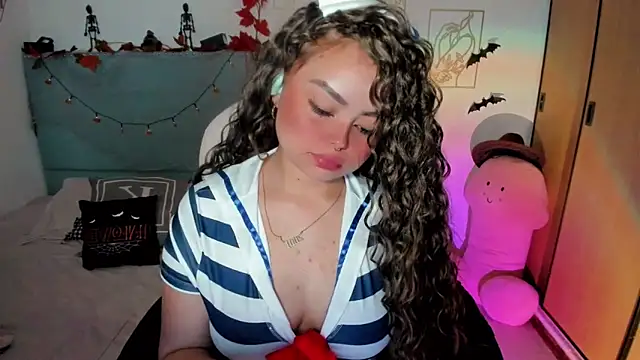 damn that booty online show from 29, 10, 2025