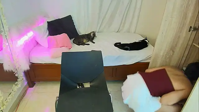 Nanami 19 online show from 4, 11, 2025