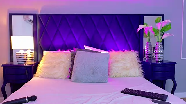 Margaret Saunders online show from 2, 10, 2025