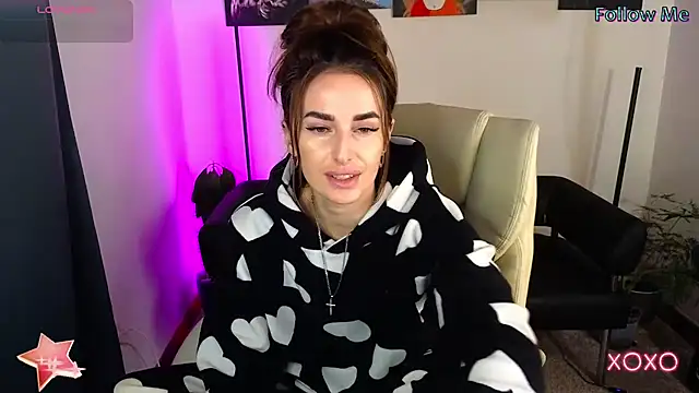 xx adrihanna xx online show from 11, 3, 2025