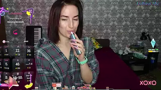 xx adrihanna xx online show from 29, 10, 2025