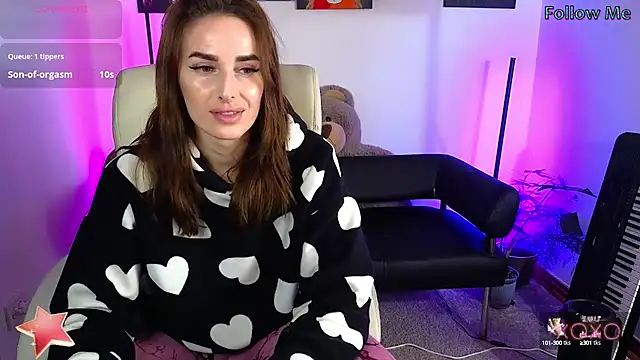 xx adrihanna xx online show from 6, 3, 2025