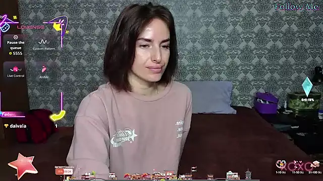 xx adrihanna xx online show from 9, 10, 2025