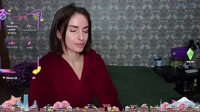 xx adrihanna xx online show from 15, 10, 2025