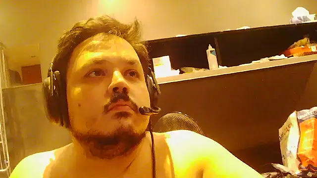 Snapshot of Bebemickey75 chatting on 1, 11, 2025 Bebemickey75 online show from 1, 11, 2025