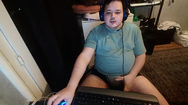 Snapshot of Bebemickey75 chatting on 3, 2, 2025 Bebemickey75 online show from 3, 2, 2025