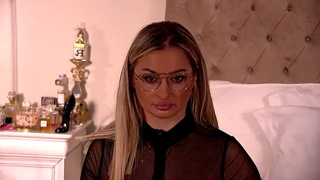 Denisse Perry online show from 29, 9, 2025