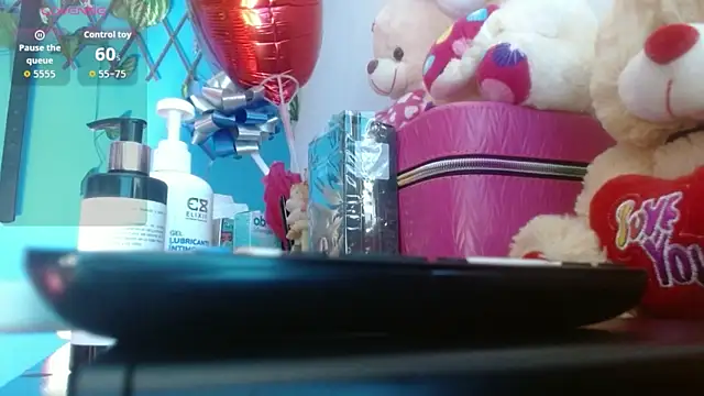 Snapshot of wendy_rivera_ chatting on 11, 10, 2025 wendy rivera online show from 11, 10, 2025