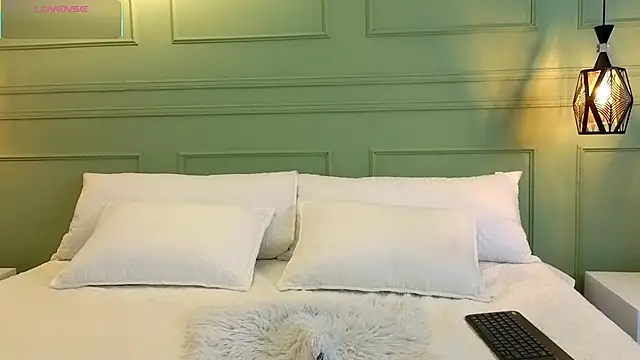 kataliina   online show from 24, 11, 2025