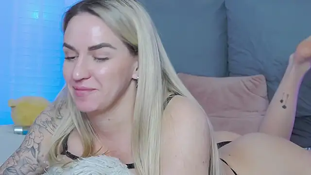 SofiJames online show from 16, 3, 2025