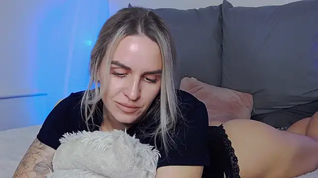 SofiJames online show from 26, 11, 2025