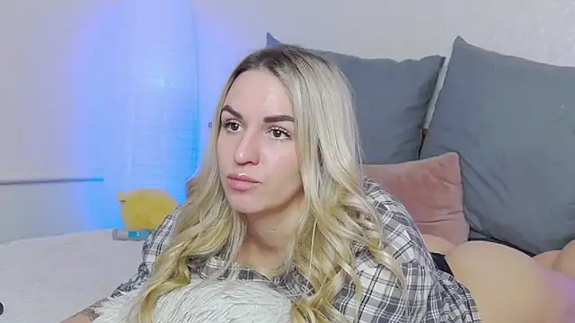 SofiJames online show from 11, 3, 2025