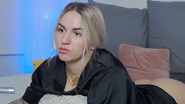 SofiJames online show from 17, 3, 2025