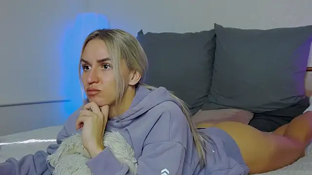 SofiJames online show from 2, 10, 2025