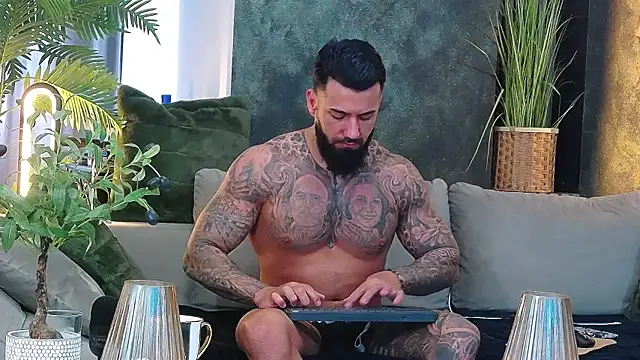 masterkingofmusclee online show from 25, 3, 2026