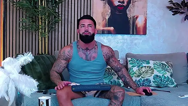 Snapshot of masterkingofmusclee chatting on 24, 6, 2026 masterkingofmusclee online show from 24, 6, 2026