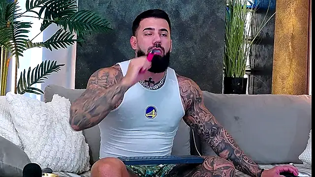 masterkingofmusclee online show from 15, 10, 2025