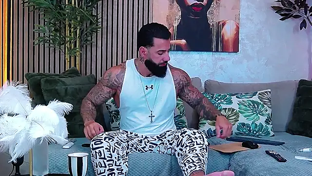 Snapshot of masterkingofmusclee chatting on 16, 6, 2026 masterkingofmusclee online show from 16, 6, 2026