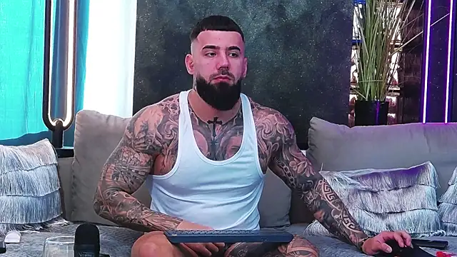 masterkingofmusclee online show from 20, 2, 2025