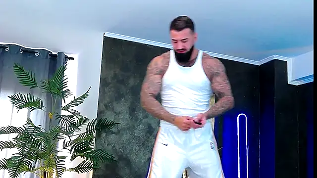 masterkingofmusclee online show from 1, 10, 2025