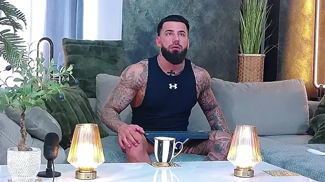 masterkingofmusclee online show from 1, 4, 2026